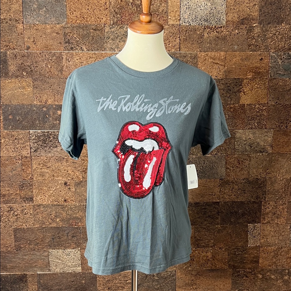 Lucky Brand Rolling Stones  sequins Graphic T-Shirt - Gray and Red SZ Small. NWT